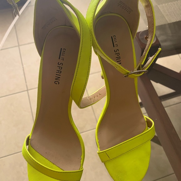 Strappy heels sz 7 trendy neon colour - Picture 4 of 6